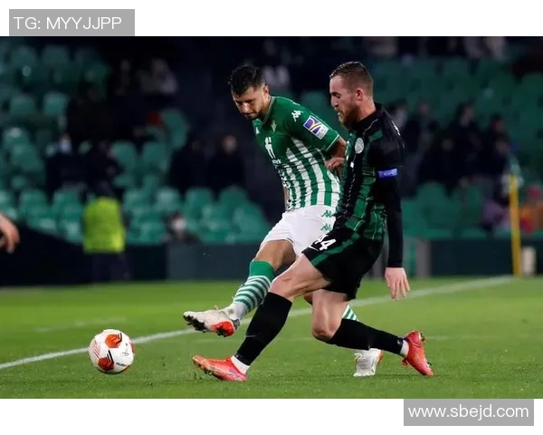 重庆足球队以50分高居城市联赛积分榜首位展现强劲实力