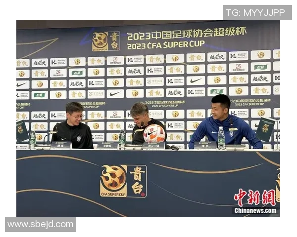 武汉足球队的奋斗历程与荣耀时刻全景纪实 武汉足球队的奋斗历程与荣耀时刻全景纪实